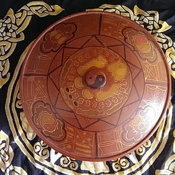 VINTAGE 70s Retro Yin and Yang Detailed Round Box🔥 - Picture 2 of 8